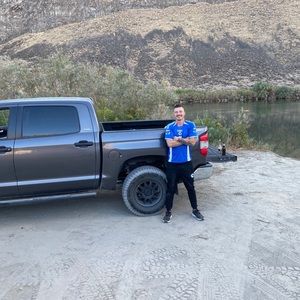 Meet your Posher, Ado